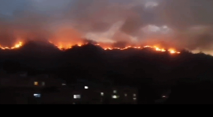 四川攀枝花市仁和区发生山火 初步判断由雷击引发