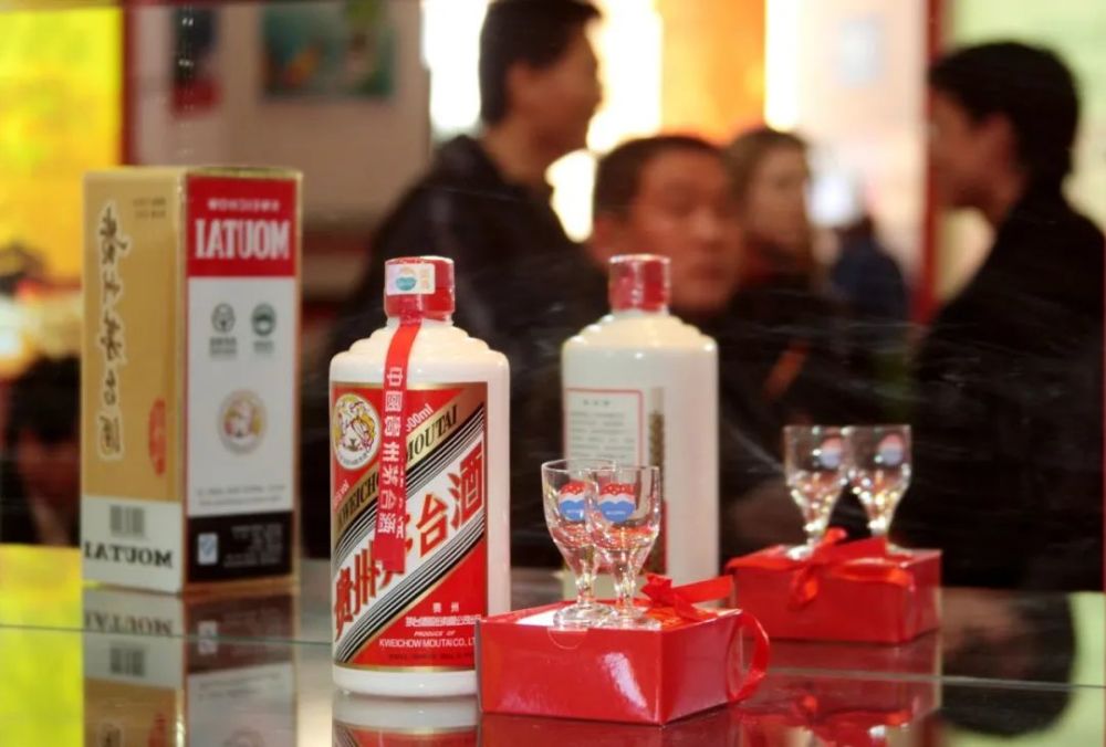 不想离开茅台镇的年轻人：年平均工资15万 一年一百多天都在放假