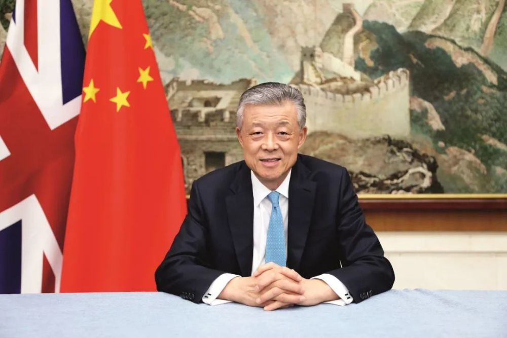 被西方媒体称为“战狼鼻祖”的刘大使，靠“三套武器”赢对手？