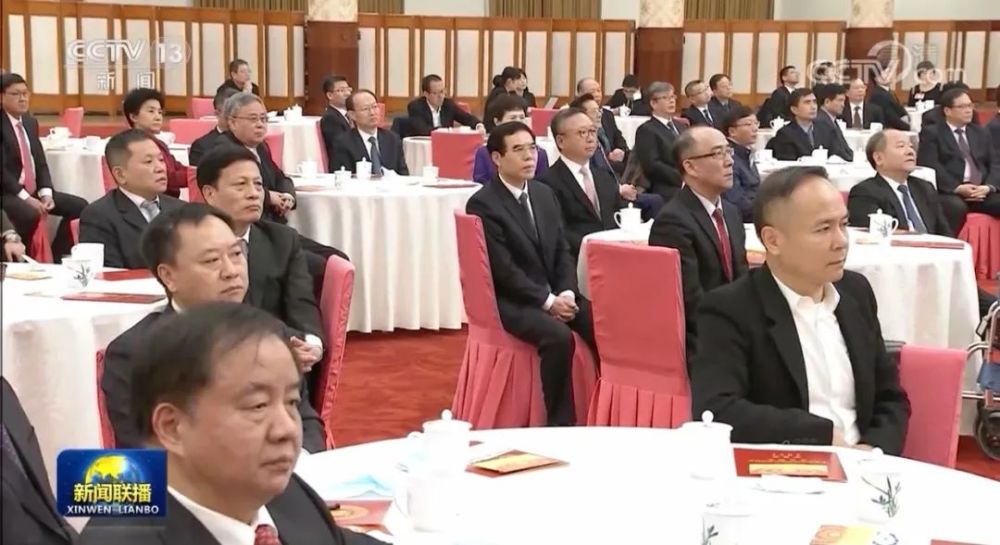 《新闻联播》披露，十九大后的第四个团拜会，有变化