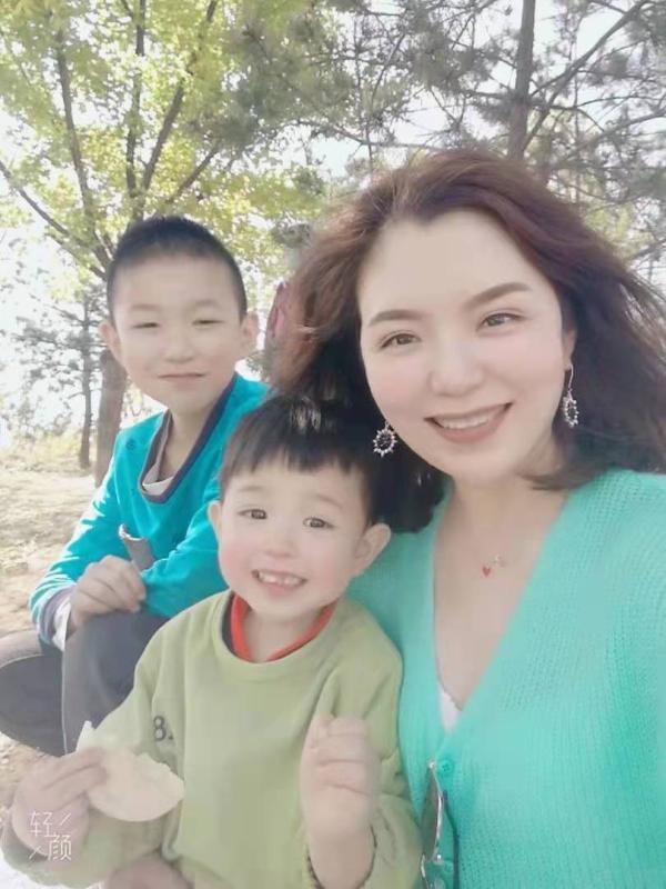 选择或放弃生二孩的4个家庭：有人要二孩不管男女，有人觉得太累了